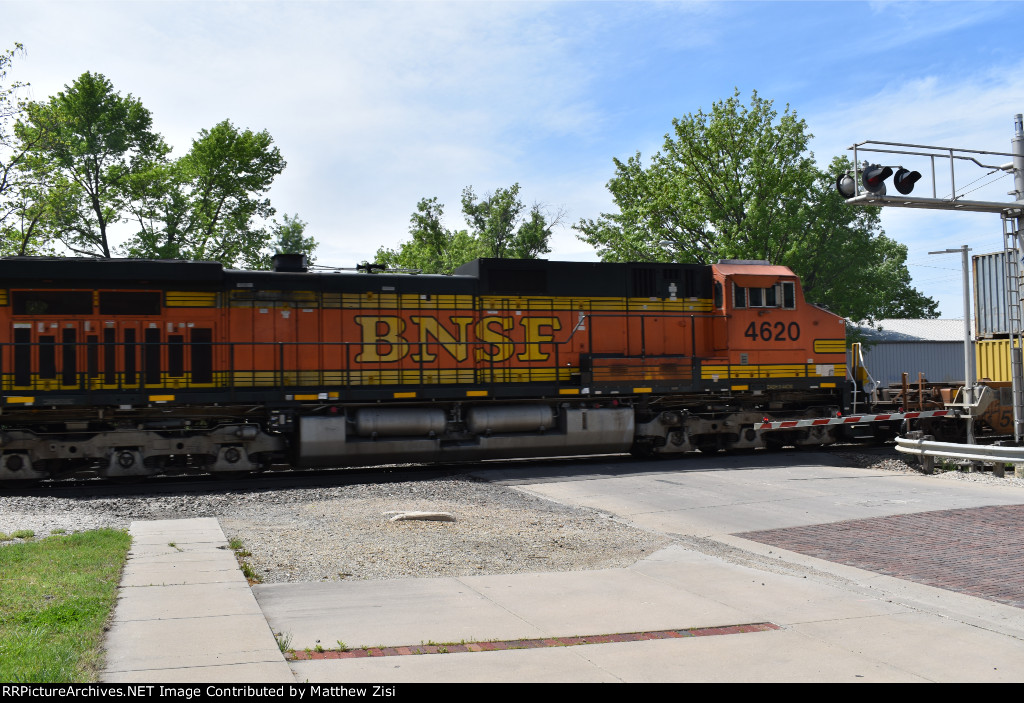 BNSF 4620